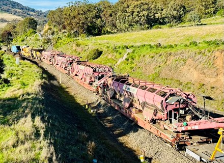 Utilising Material Handling Wagons To Manage Spoil Within Cuttings